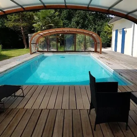 Ferienhaus Grande Maison Avec Piscine Couverte Et Jacuzzi *