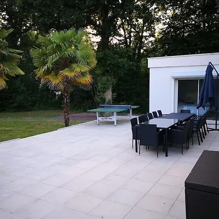 Grande Maison Avec Piscine Couverte Et Jacuzzi