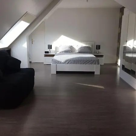 Grande Maison Avec Piscine Couverte Et Jacuzzi Ferienhaus